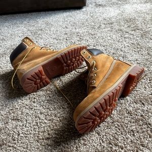 Timberland Logo Detailed Lace-Up Boots never worn size 8M